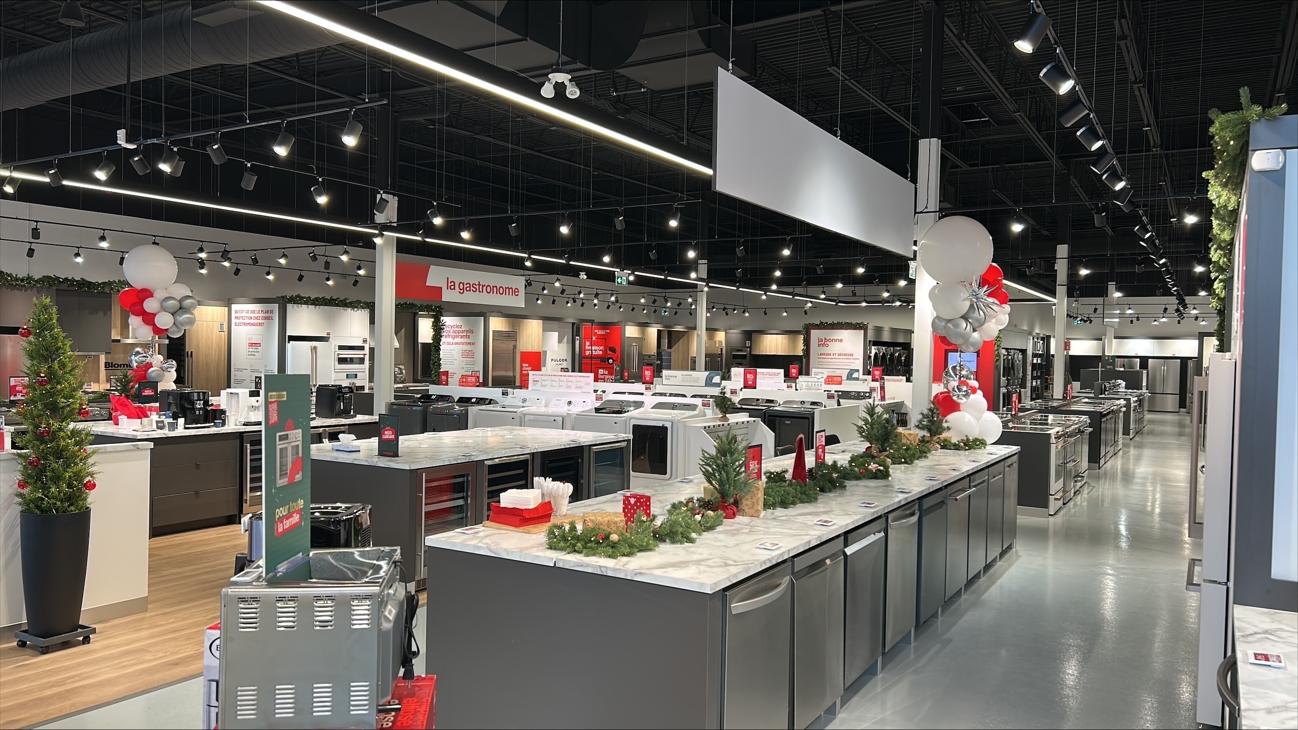 Corbeil Électroménagers — installation commerciale